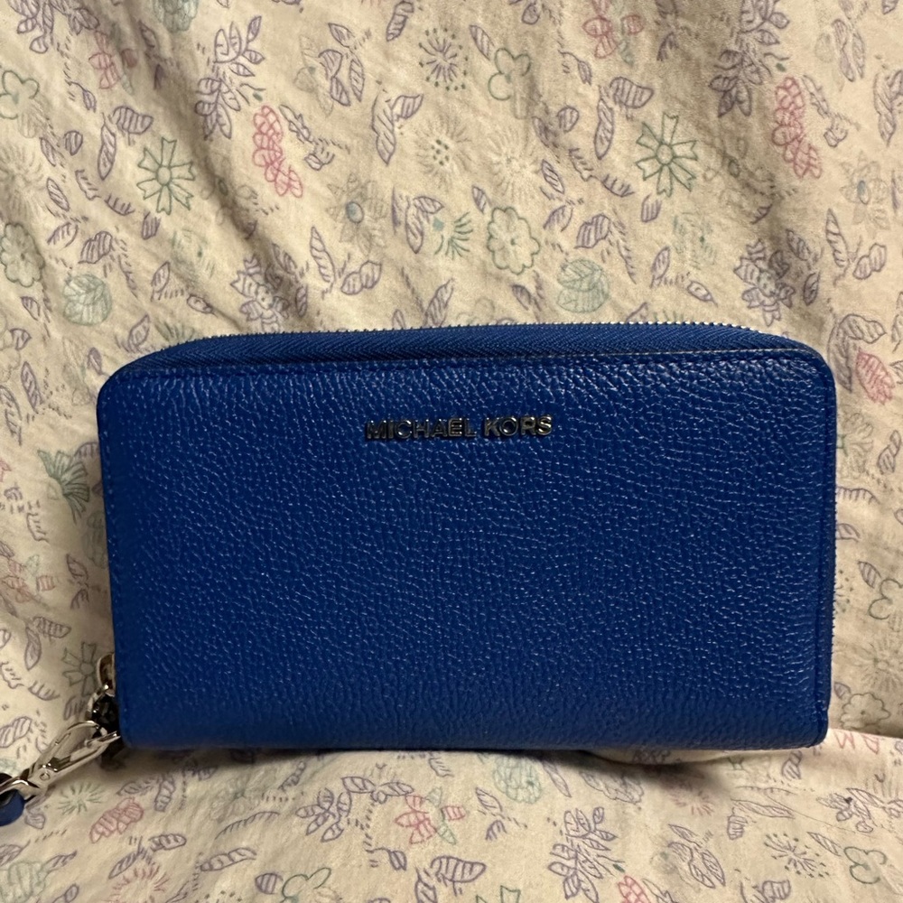 Michael Kors Royal Blue Leather Zip Wallet